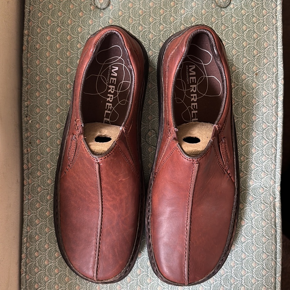 Merrell Brown Shoes - Picture 2 of 6